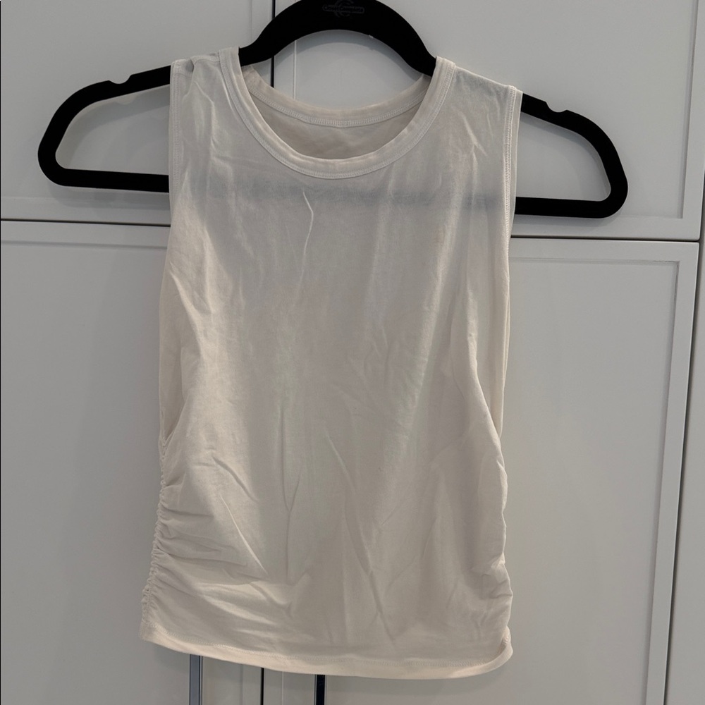 Lululemon White Sleeveless Women's Tank. Cinched sides. Size 2. Great condition